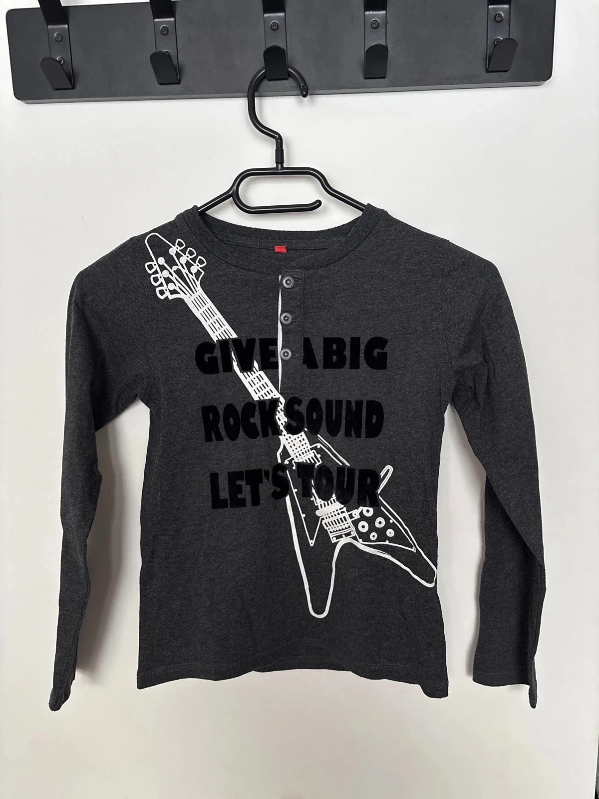 Pull léger, 8 ans, motif guitare électrique